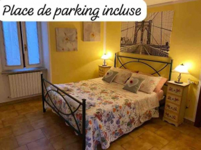 Ca Lina Lecco spacious apartment with parking space Lecco